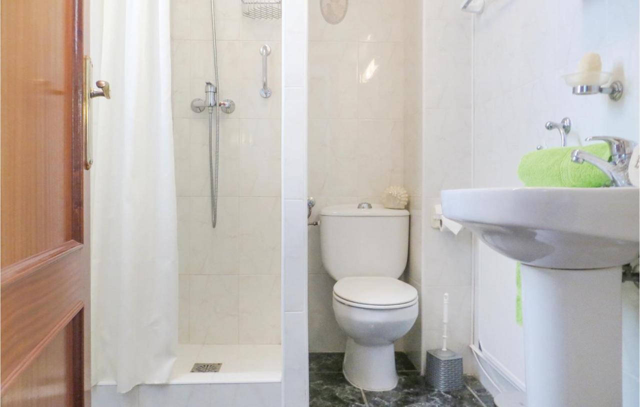2 Bedroom Stunning Apartment In Torrevieja Exterior photo